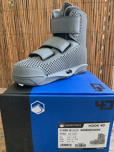 Liquid Force Hook 4D